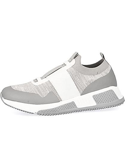 360 degree animation of product Grey elasticated knitted runner trainers frame-2