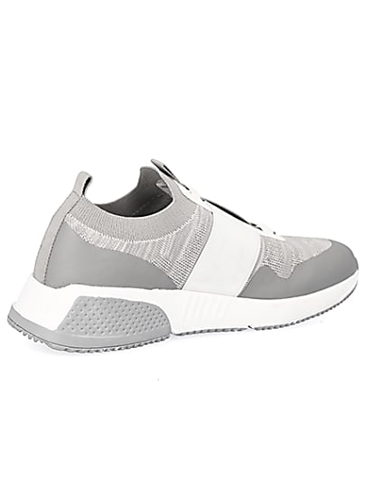 360 degree animation of product Grey elasticated knitted runner trainers frame-13