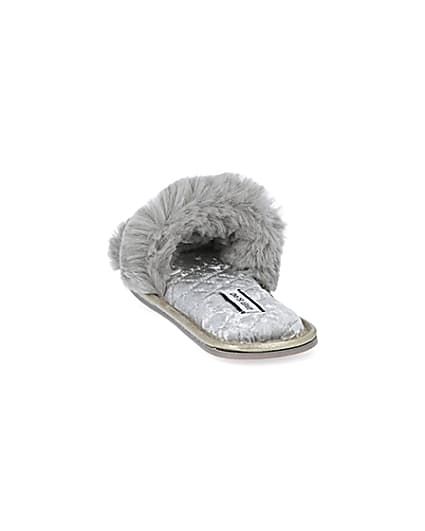 360 degree animation of product Grey faux fur open toe slippers frame-8