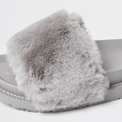 river island fur sliders