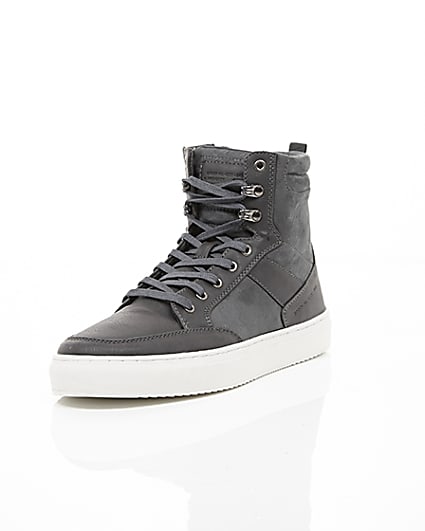 360 degree animation of product Grey high top contrast sole lace-up trainers frame-1