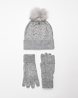 Grey knit cable beanie and glove set