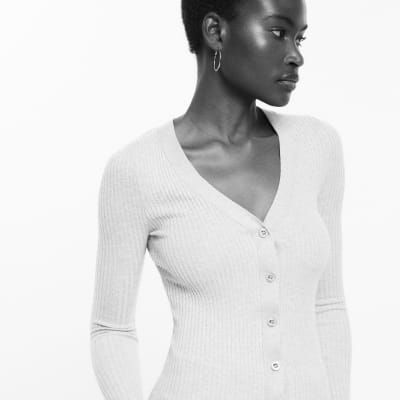 Grey knit long sleeve cardigan