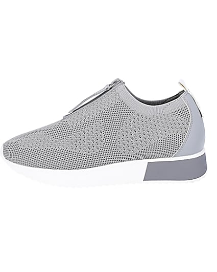 360 degree animation of product Grey knitted runner trainers frame-3