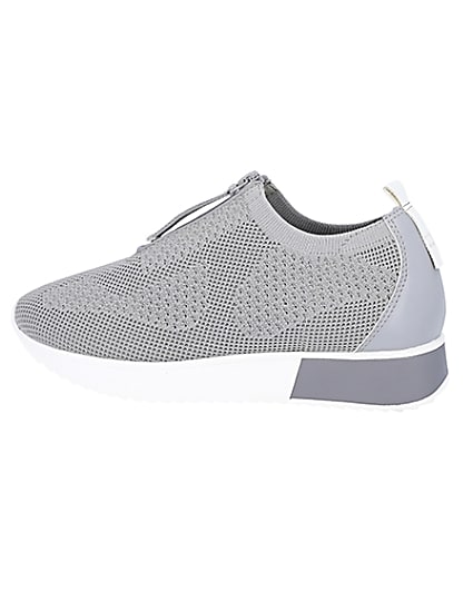 360 degree animation of product Grey knitted runner trainers frame-4