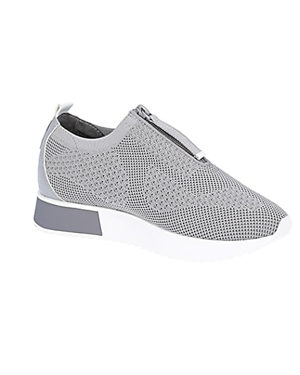 360 degree animation of product Grey knitted runner trainers frame-17