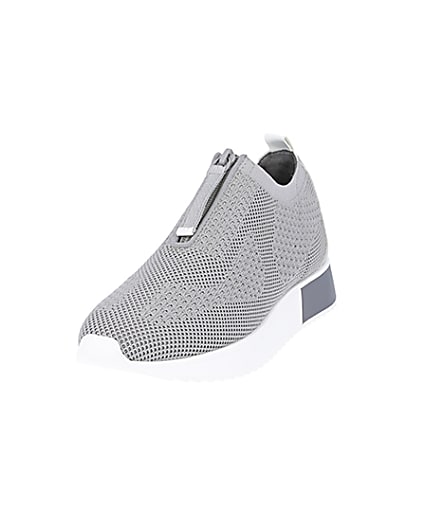 360 degree animation of product Grey knitted runner trainers frame-23