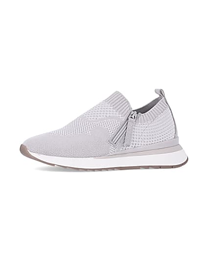 360 degree animation of product Grey knitted trainers frame-2