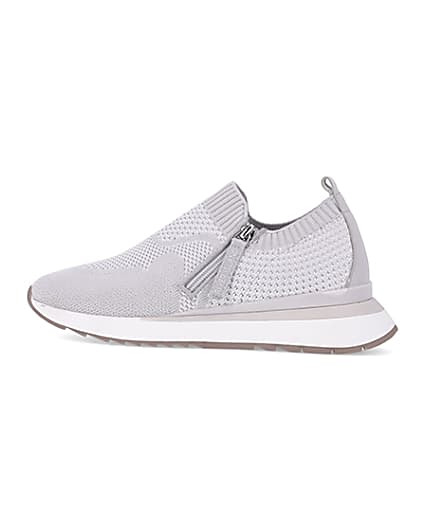 360 degree animation of product Grey knitted trainers frame-4
