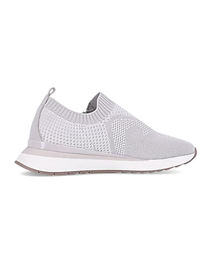 360 degree animation of product Grey knitted trainers frame-14