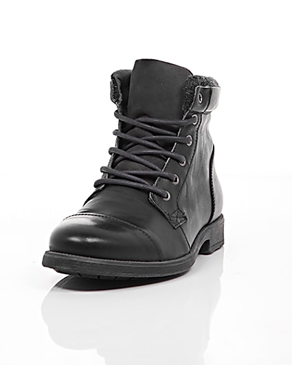 360 degree animation of product Grey leather work boots frame-2
