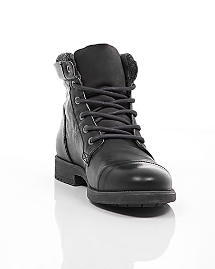 360 degree animation of product Grey leather work boots frame-5