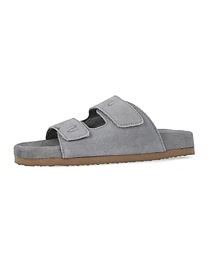 360 degree animation of product Grey NUSHU suede sandals frame-2