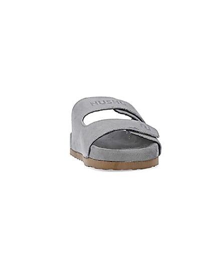 360 degree animation of product Grey NUSHU suede sandals frame-20