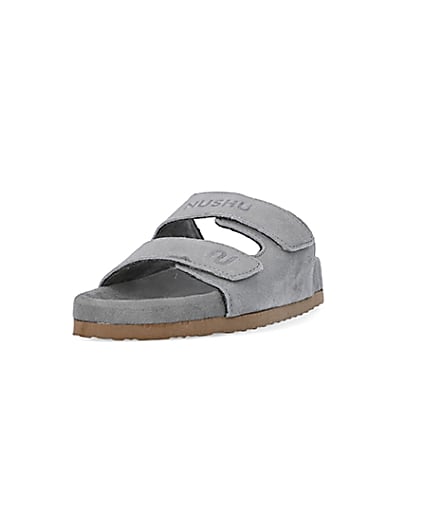 360 degree animation of product Grey NUSHU suede sandals frame-23