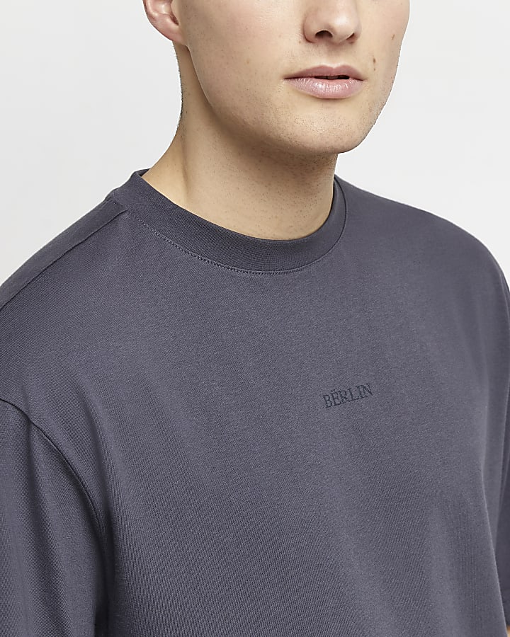 Grey oversized fit graphic t-shirt