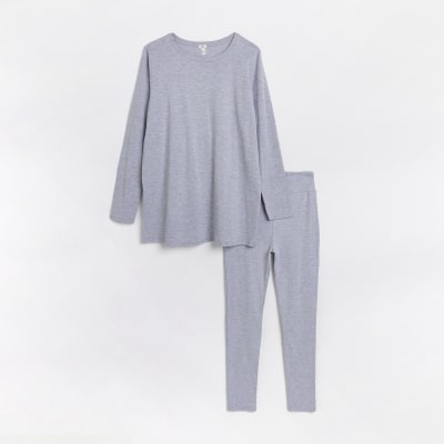 Grey oversized t-shirt and leggings set