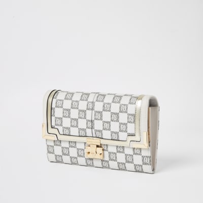 Grey RI checkerboard travel wallet