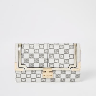 Grey RI checkerboard travel wallet