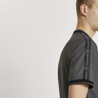 river island plain t shirts