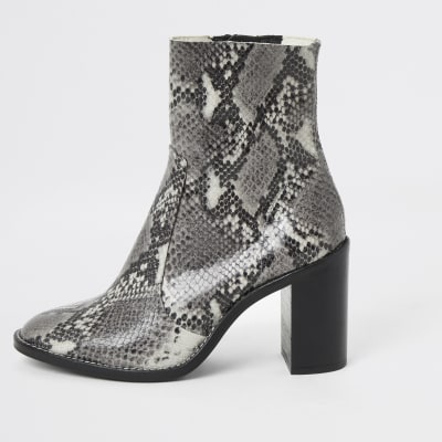 Grey snake print leather heel sock 