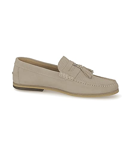 360 degree animation of product Grey suede D-ring tassel loafers frame-16