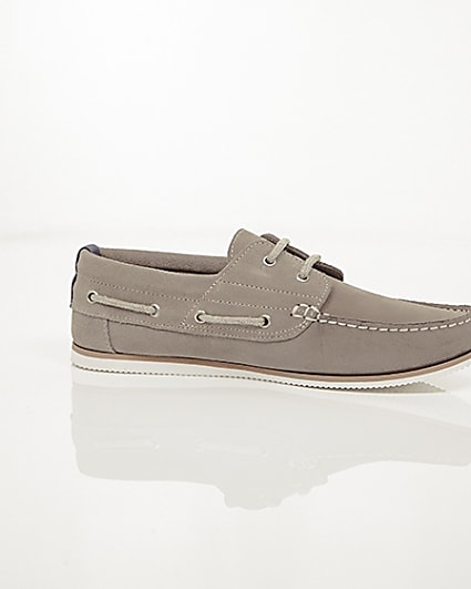 360 degree animation of product Grey suede lace-up boat shoes frame-9