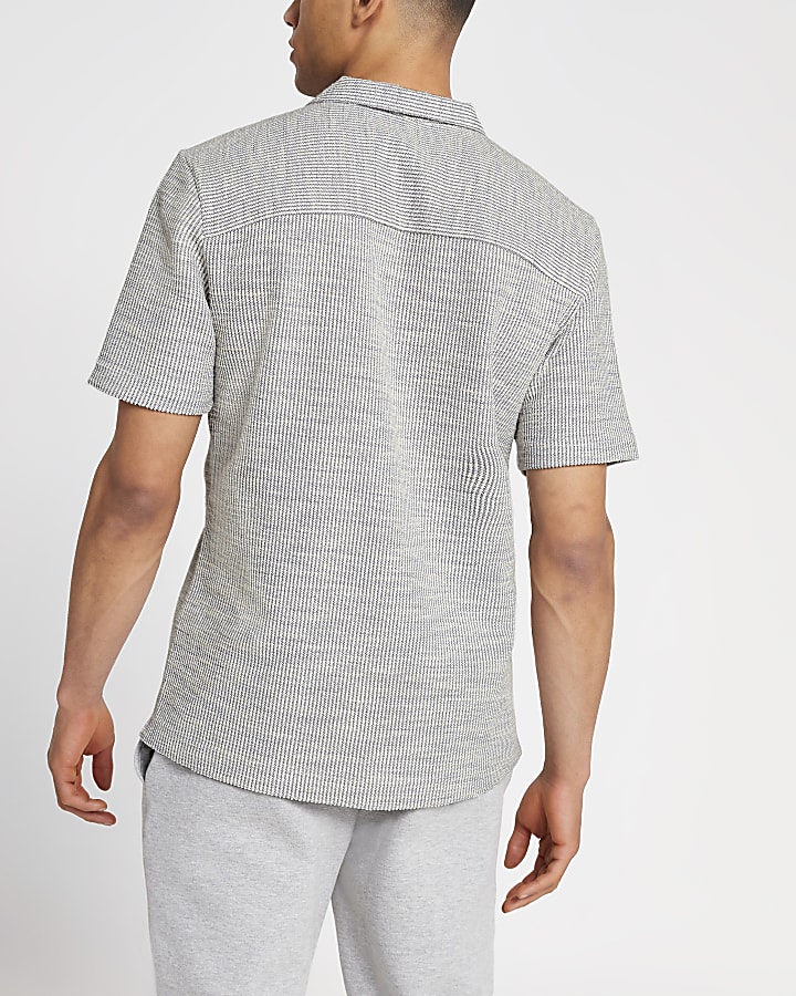 Grey textured short sleeve revere shirt