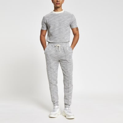 nike slim fit joggers grey