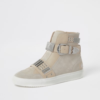 Grey western high top trainer