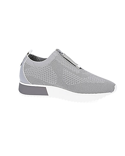 360 degree animation of product Grey wide fit knitted runners frame-16