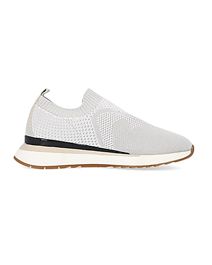 360 degree animation of product Grey wide fit knitted trainers frame-15