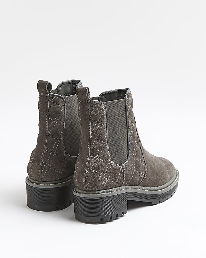 Grey wide fit quilted boots