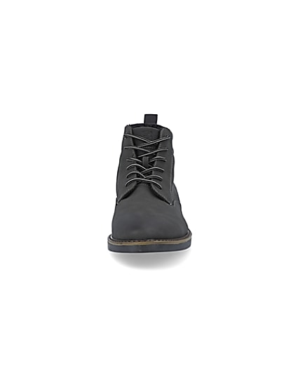 360 degree animation of product Grey wide fit RI lace up casual chukka boots frame-21