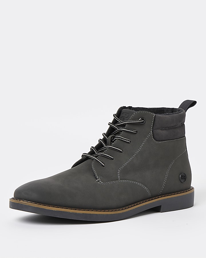 Grey wide fit RI lace up casual chukka boots