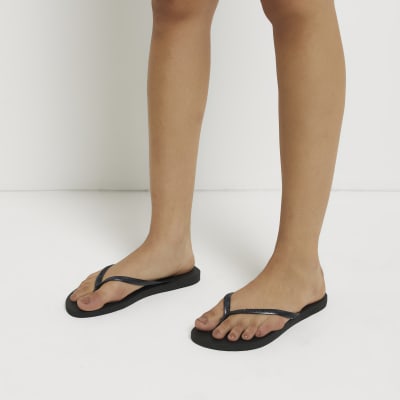 Havaiana black flip flops