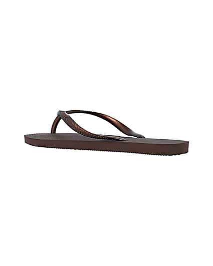 360 degree animation of product Havaiana brown flip flops frame-5