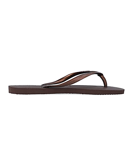 360 degree animation of product Havaiana brown flip flops frame-14