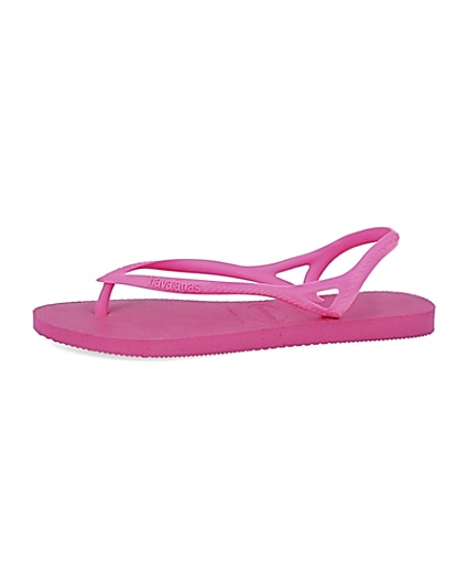 360 degree animation of product Havaiana pink flip flops frame-2