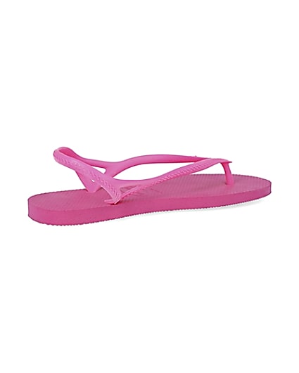 360 degree animation of product Havaiana pink flip flops frame-13