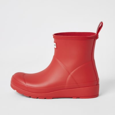 red welly boots
