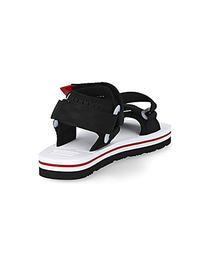 360 degree animation of product Hunter Originals black velcro strappy sandals frame-11