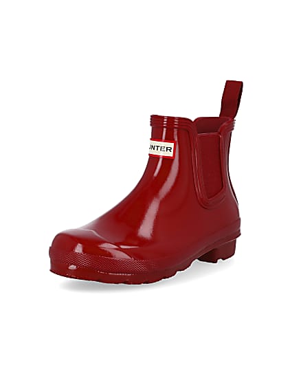 360 degree animation of product Hunter red chelsea wellington boots frame-0