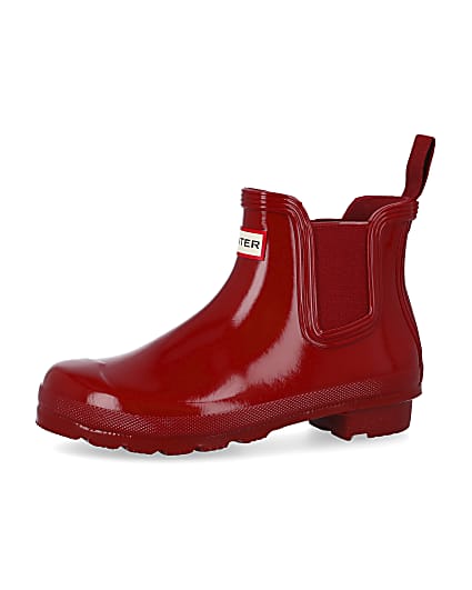 360 degree animation of product Hunter red chelsea wellington boots frame-2