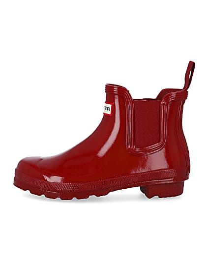 360 degree animation of product Hunter red chelsea wellington boots frame-3