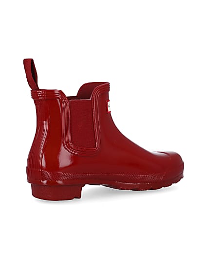 360 degree animation of product Hunter red chelsea wellington boots frame-13