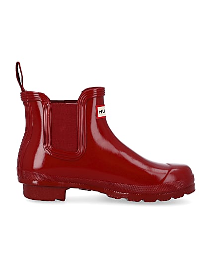 360 degree animation of product Hunter red chelsea wellington boots frame-15