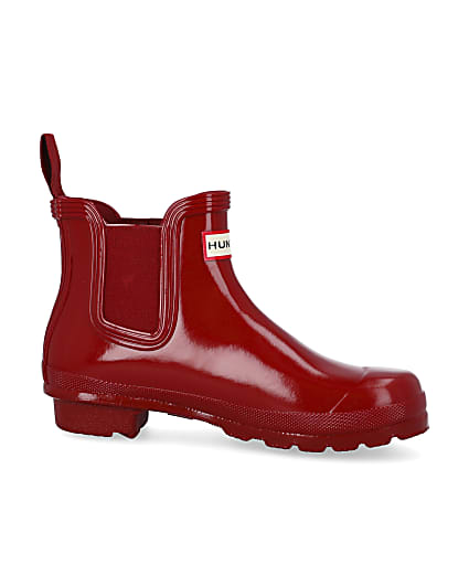 360 degree animation of product Hunter red chelsea wellington boots frame-16
