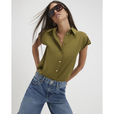 Sleeveless Crepe Shirt