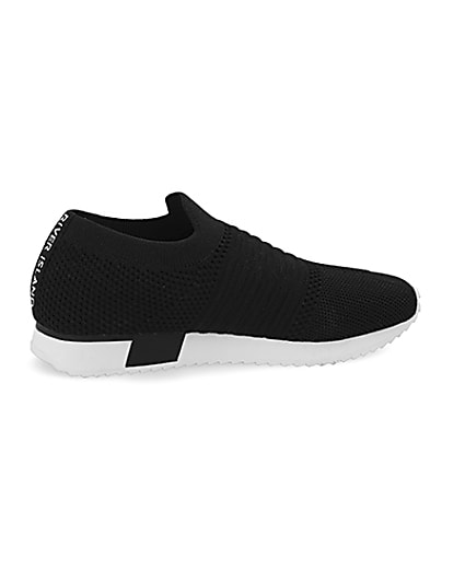 360 degree animation of product Kids black knit runner trainers frame-14